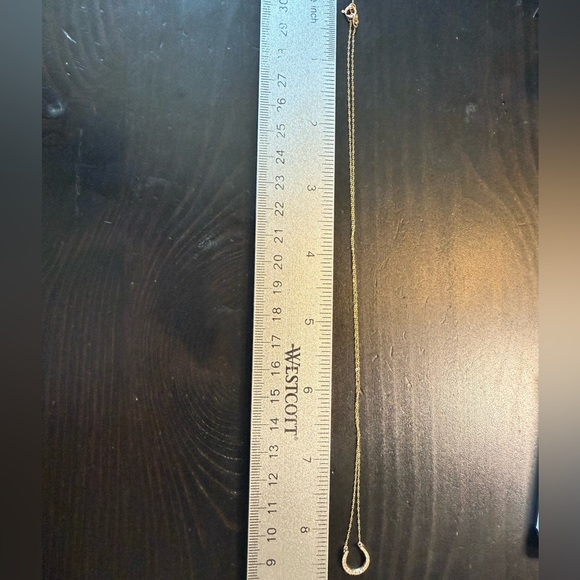 10K Gold Mini Horseshoe Diamond Chip Necklace - Picture 6 of 6